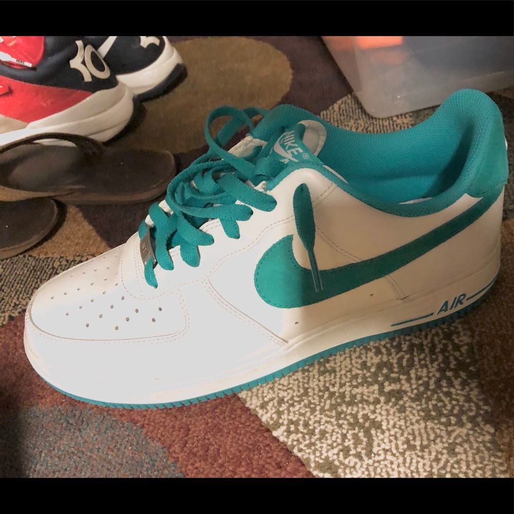 BRAND NEW White and Teal Air Force One